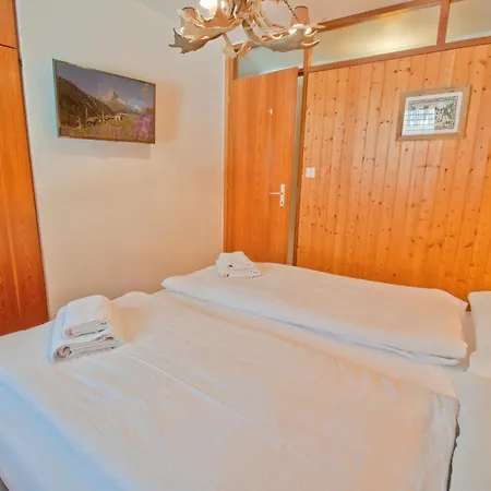 La Emeline - Emilie *