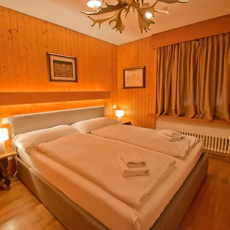 La Emeline - Emilie 采尔马特