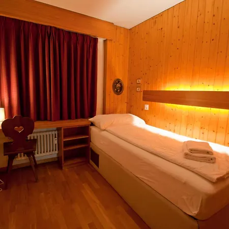 La Emeline - Emilie * 采尔马特