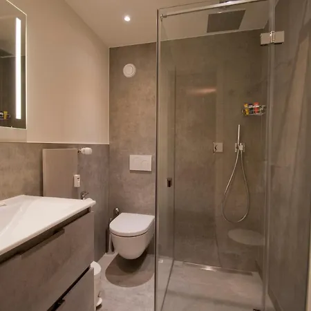 La Emeline - Emilie Церматт